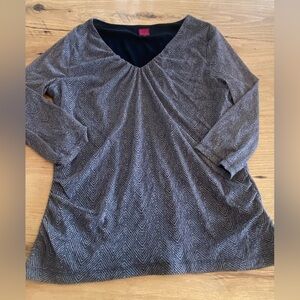 212 Collection Black and Gray Herringbone V-Neck Tunic Women’s‎ Preloved